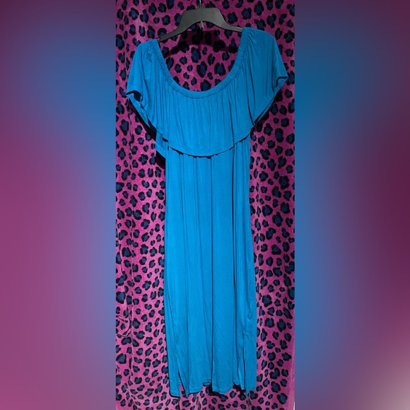 DAVI & DANI Dresses & Skirts - Davi & Dani long dress NWT 1XL
